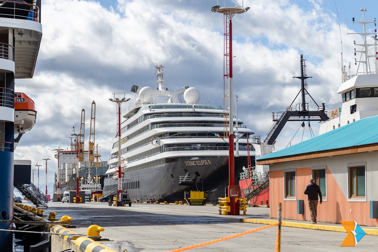 Amarra Por Primera Vez En Ushuaia El Crucero Scenic Eclipse II Tiempo