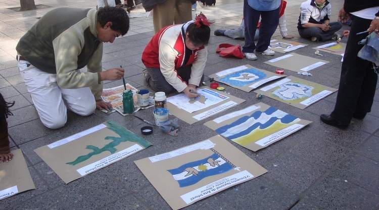 En El Dia De La Patria Invitan A Estar Con La Celeste Y Blanca Tiempo Fueguino