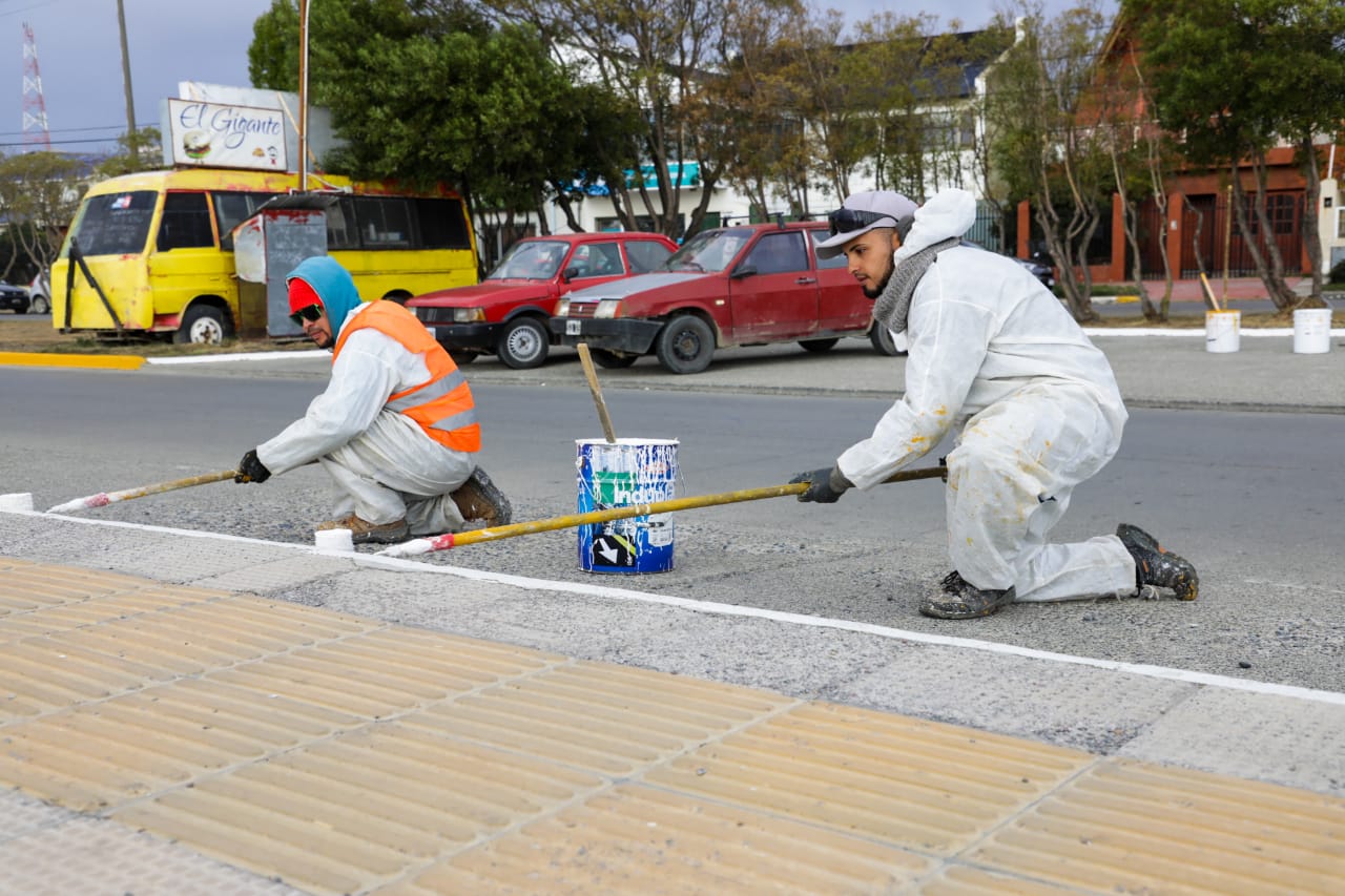 Nuevos Trabajos De Mantenimiento Y Limpieza En La Ciudad Tiempo Fueguino 6363