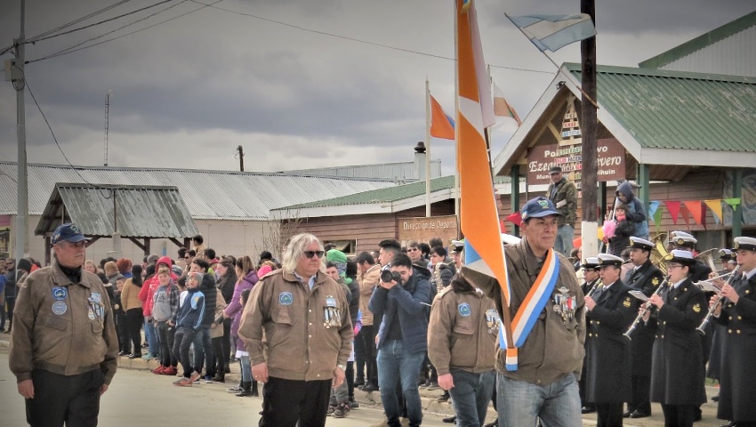 Convocatoria Para El Desfile Por El 51° Aniversario De Tolhuin Tiempo